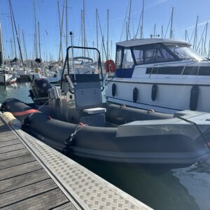 Bateau d'occasion Valiant 630 Sport, à vendre. Cap Ouest, vente de bateaux d'occasion et bateaux neufs. Centre agrée Mercury, professionnels du nautisme.