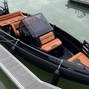 Bateau d'occasion Iron Boats 707, à vendre. Cap Ouest, vente de bateaux d'occasion et bateaux neufs. Centre agrée Mercury, professionnels du nautisme.