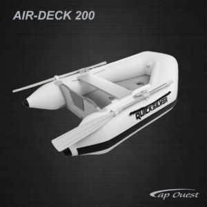 Bateau d’occasion Quicksilver 200 Tendy Air Deck, à vendre. Cap Ouest, vente de bateaux d'occasion et neufs. Centre agrée Mercury.