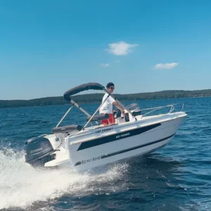 Bateau B2 Marine 155 Fishing. Cap Ouest, vente de bateaux d'occasion et bateaux neufs. Revendeur B2Marine (100% Made in France), centre agrée Mercury.