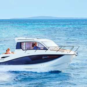 Bateau à vendre : Quicksilver Activ 755 Weekend. Cap Ouest, vente de bateaux d'occasion et bateaux neufs. Revendeur Quicksilver et centre agrée Mercury.