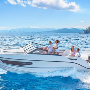 Cap Ouest vente bateaux neufs, bateaux d'occasion, vente moteurs Mercury, moteurs d'occasion. Concessionnaire Quicksilver, Iron, Brig, B2 Marine, Ryck. Révision et réparations moteurs et bateaux