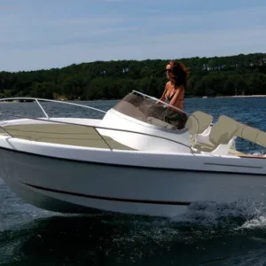Bateau B2 Marine 522 SunDeck. Cap Ouest, vente de bateaux d'occasion et bateaux neufs. Revendeur B2Marine (100% Made in France), centre agrée Mercury.
