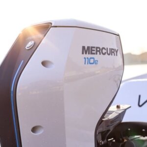 Moteur électrique Mercury Avator 75-110e. Cap Ouest, concessionnaire bateaux, agrée Mercury. Découvrez notre gamme des moteurs électriques Mercury.