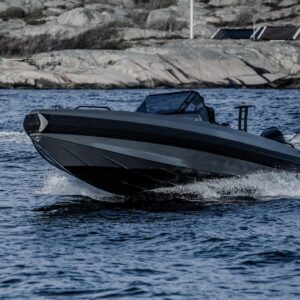 Vente bateaux: Iron 827. Cap Ouest, revendeur Iron, découvrez notre gamme de bateaux neufs ou d’occasion. Centre agrée Mercury.