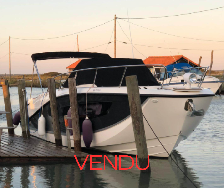 Quicksilver 875 Sundeck