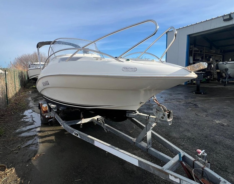 Quicksilver Activ 555 WA (avec chariot de mise à l&rsquo;eau)